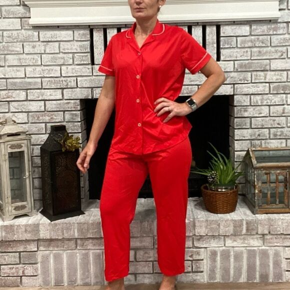 Vintage 70s Lorraine Candy Apple Red Lingerie Pajama Medium Top Pants PJs Nylon - Picture 1 of 10